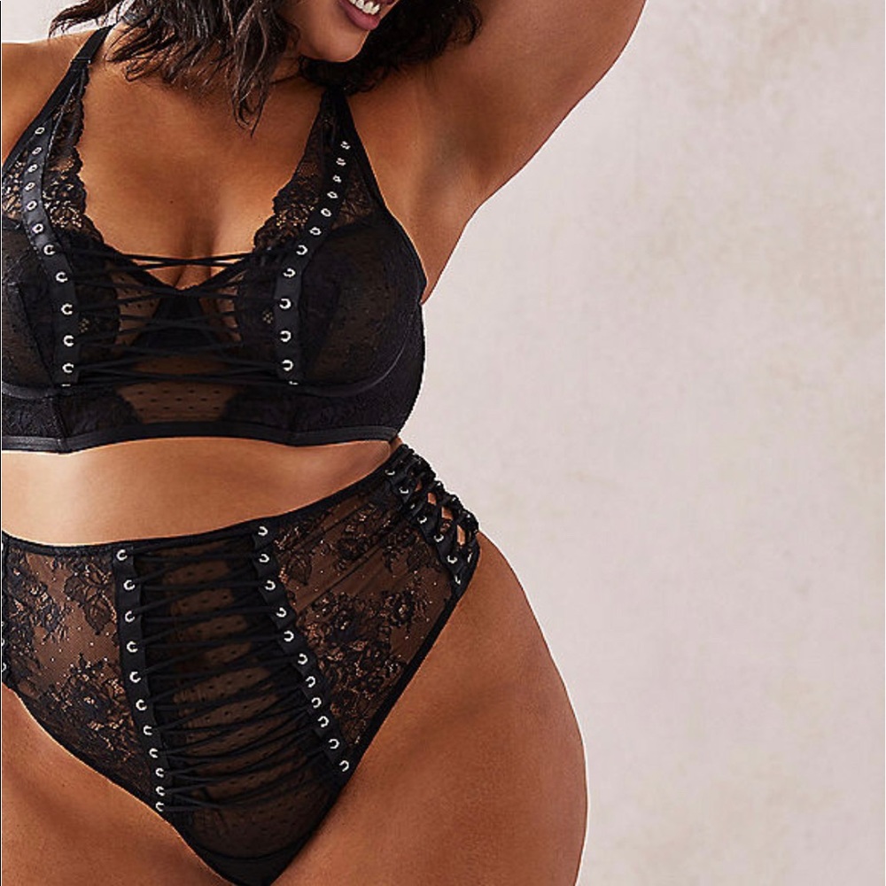 Torrid strappy set